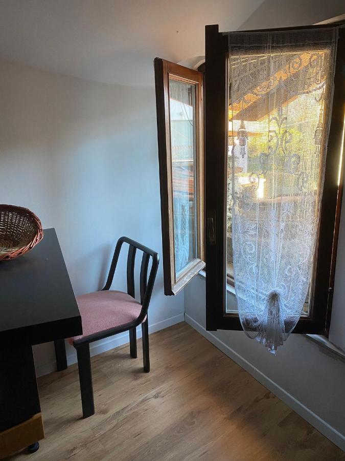 Lovely 1 Room Bedroom Loft, 20 Mins To Bgy Airport Pradalunga Exterior photo