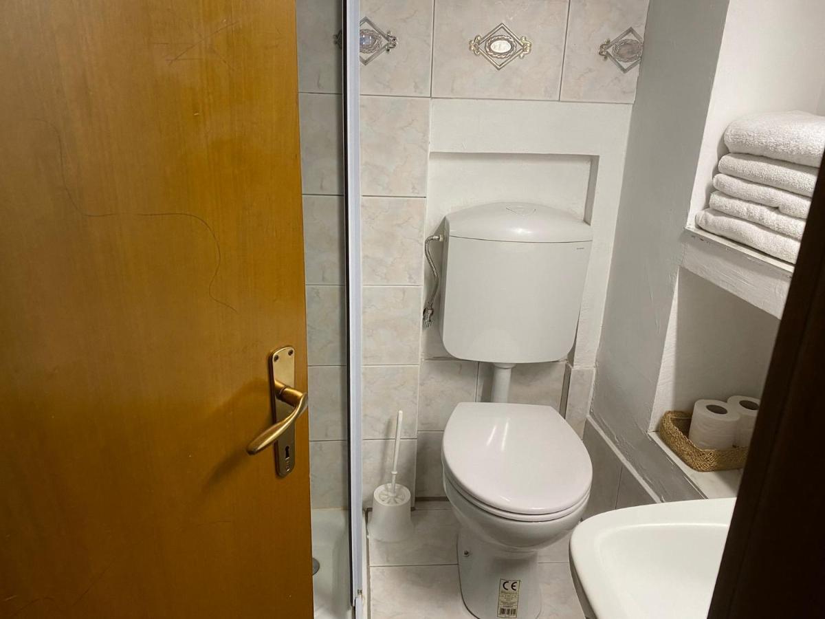 Lovely 1 Room Bedroom Loft, 20 Mins To Bgy Airport Pradalunga Exterior photo